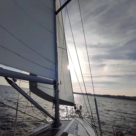 Umbolina Botel Cascais