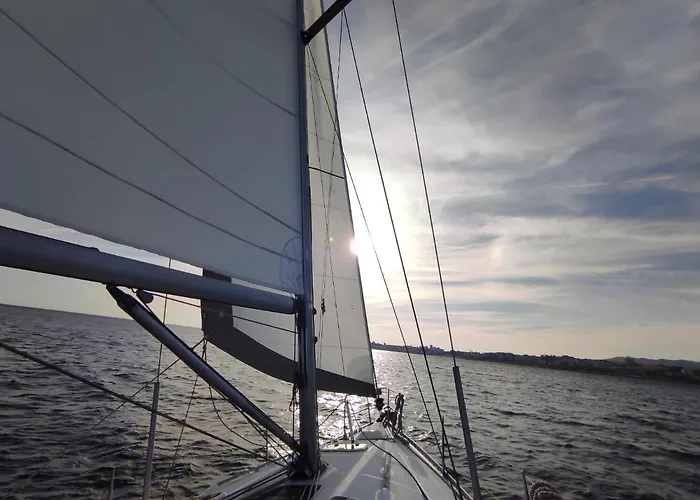 Umbolina Botel Cascais